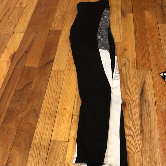 The ULTIMATE PINK leggings - Picture 2 of 2